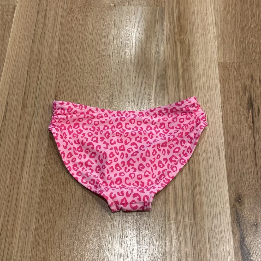Cat & Jack Girl’s Leopard Print swimsuit